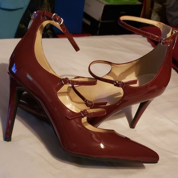 Marc Fisher heels - Picture 1 of 2
